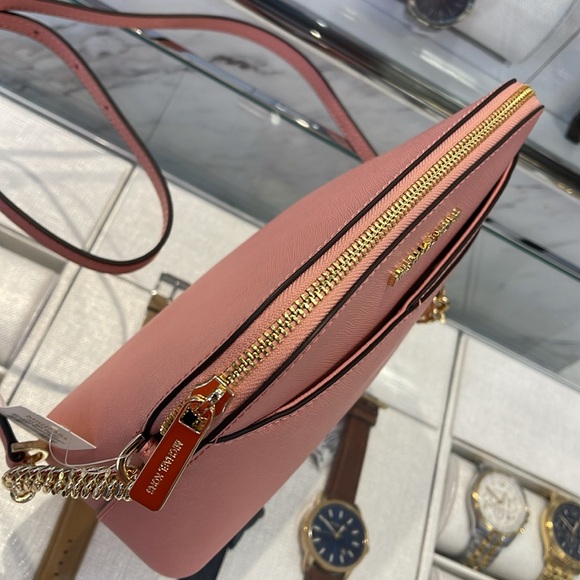 MICHAEL KORS 
Jet Set Travel Medium Dome Crossbody Bag XCROSS XBODY
Primrose
NWT - Picture 4 of 16